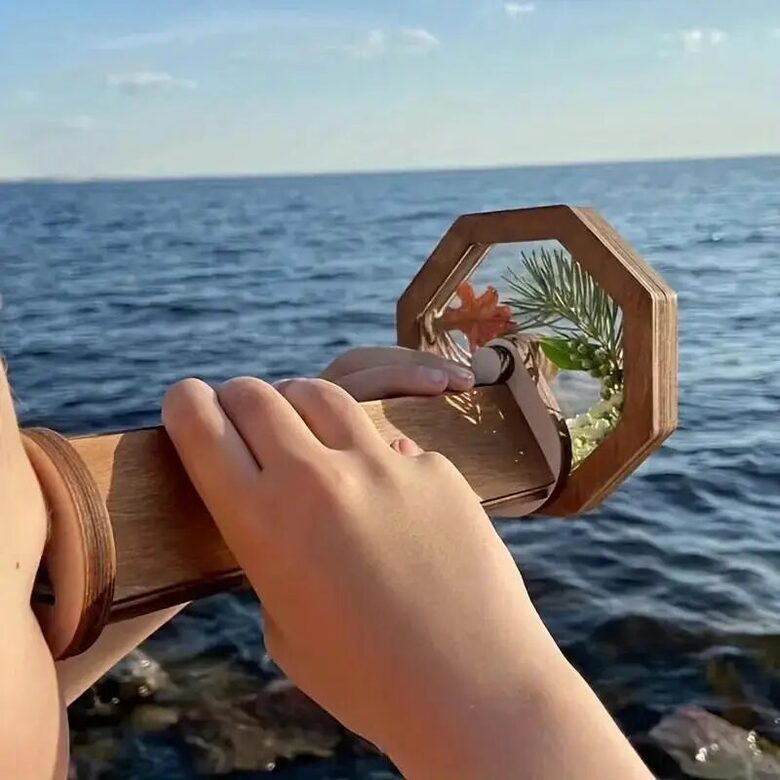 THINKER TOTS TinyExpo wooden kaleidoscope