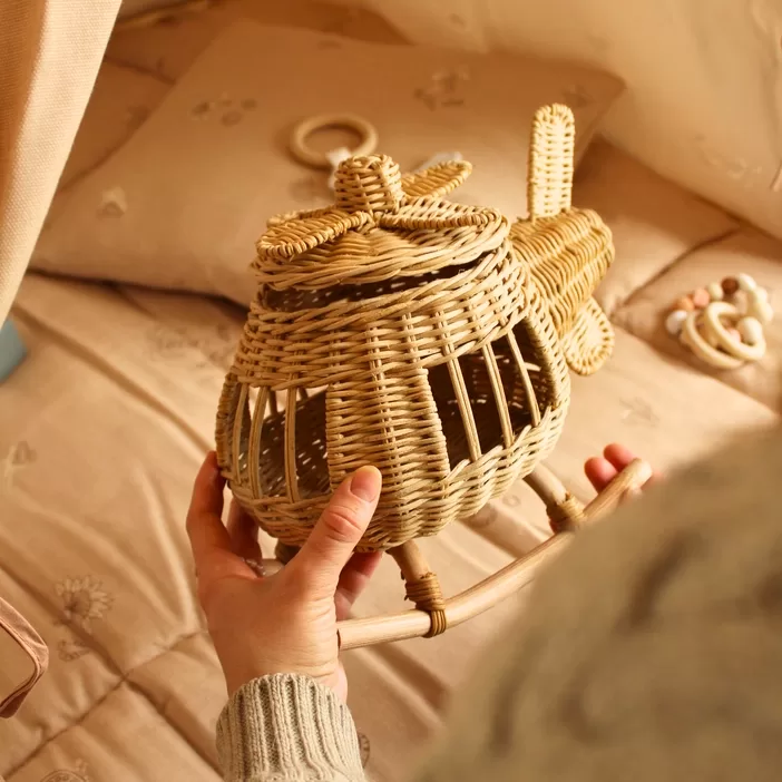 TINY HUMANS Rattan helikopters