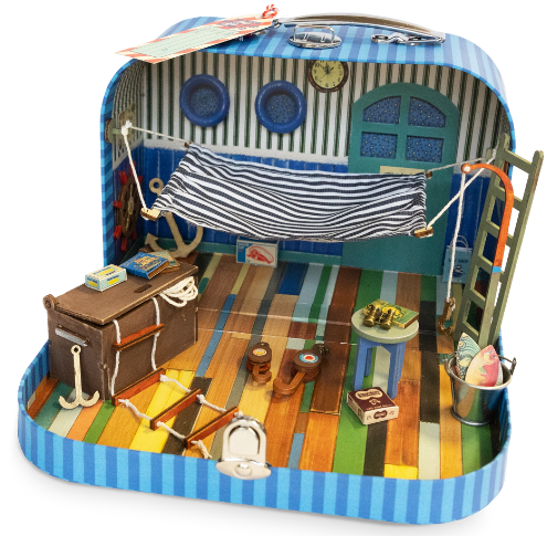 SAM & JULIA - Kapteiņa kabīne čemodānā