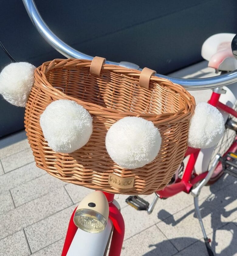 WICKLYBOX wicker bicycle basket with pompoms