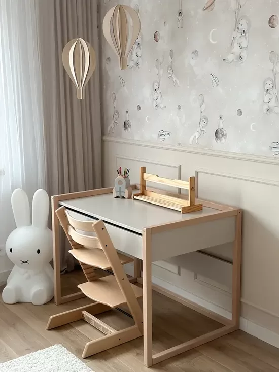 Basic children's desk with beech wood legs in three colours